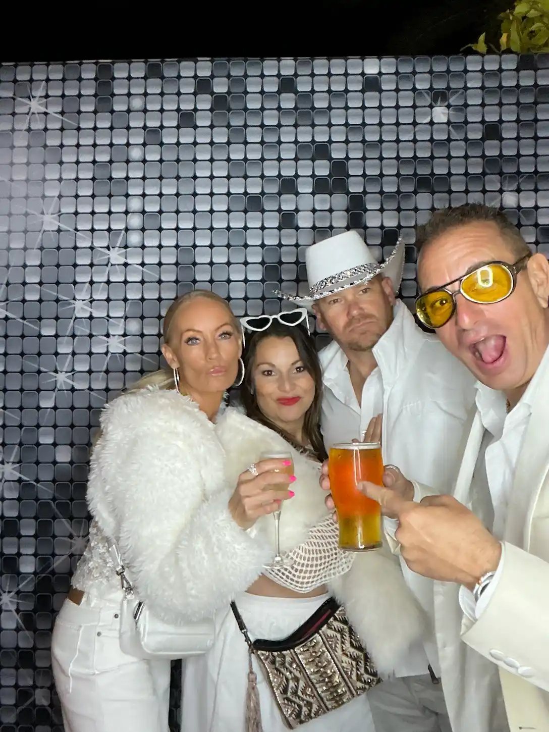 glowframe studio white party 12